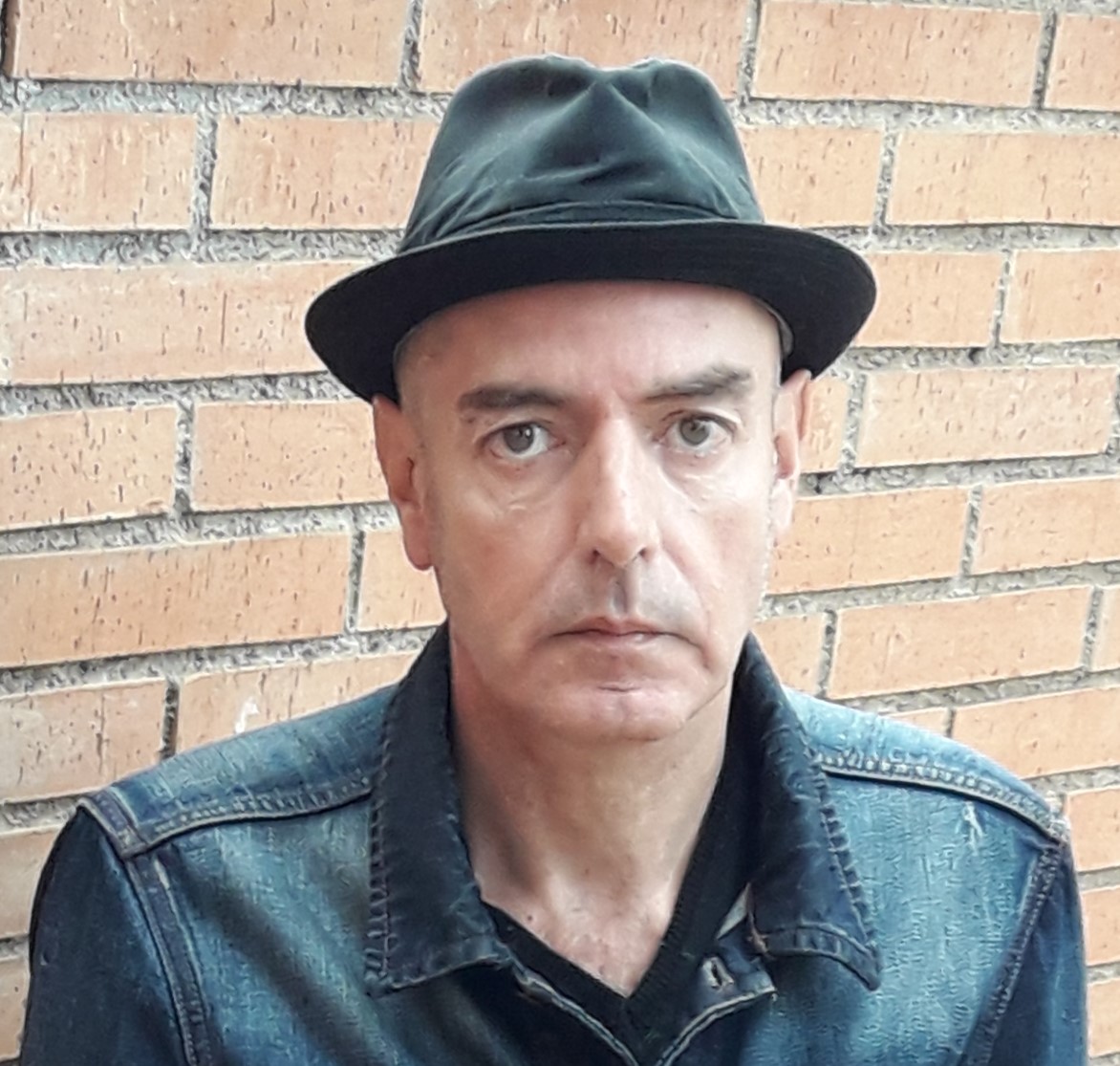 Hola Tierra Antonio Arias Divulgación innovadora Zaragoza 2022